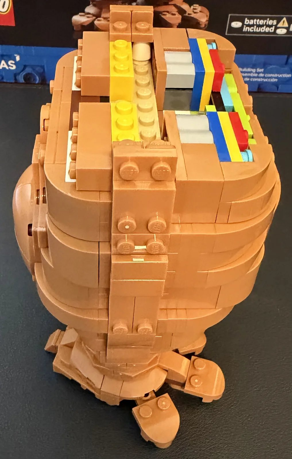 LEGO Ideas 21370 E.T. the Extra-Terrestrial — step 6, the body seen from the side
