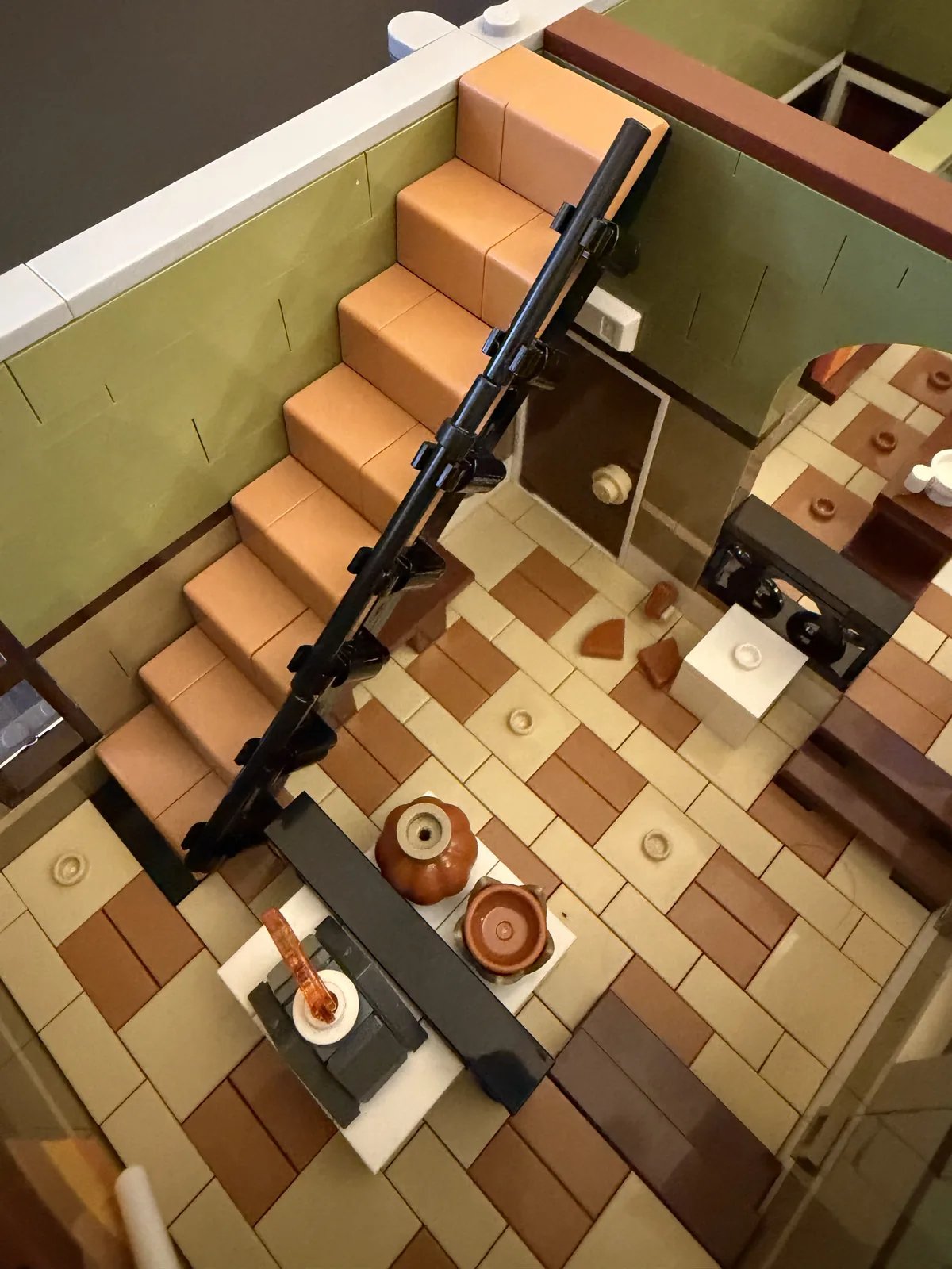 LEGO 10326 Natural History Museum — grand staircase