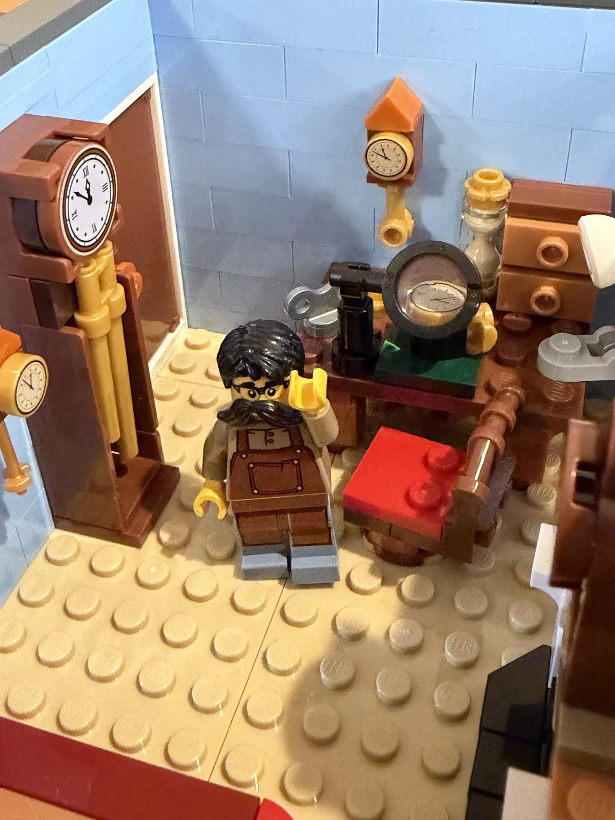 LEGO 10350 Tudor Corner — clockmaker's workshop