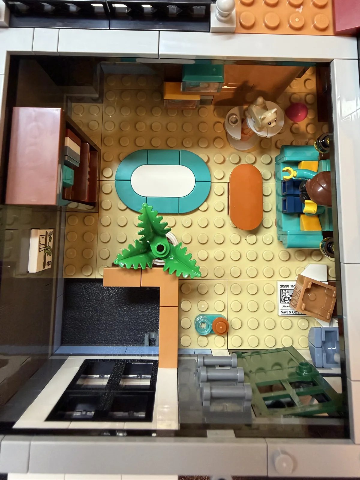 LEGO 10350 Tudor Corner — attic apartment tenant