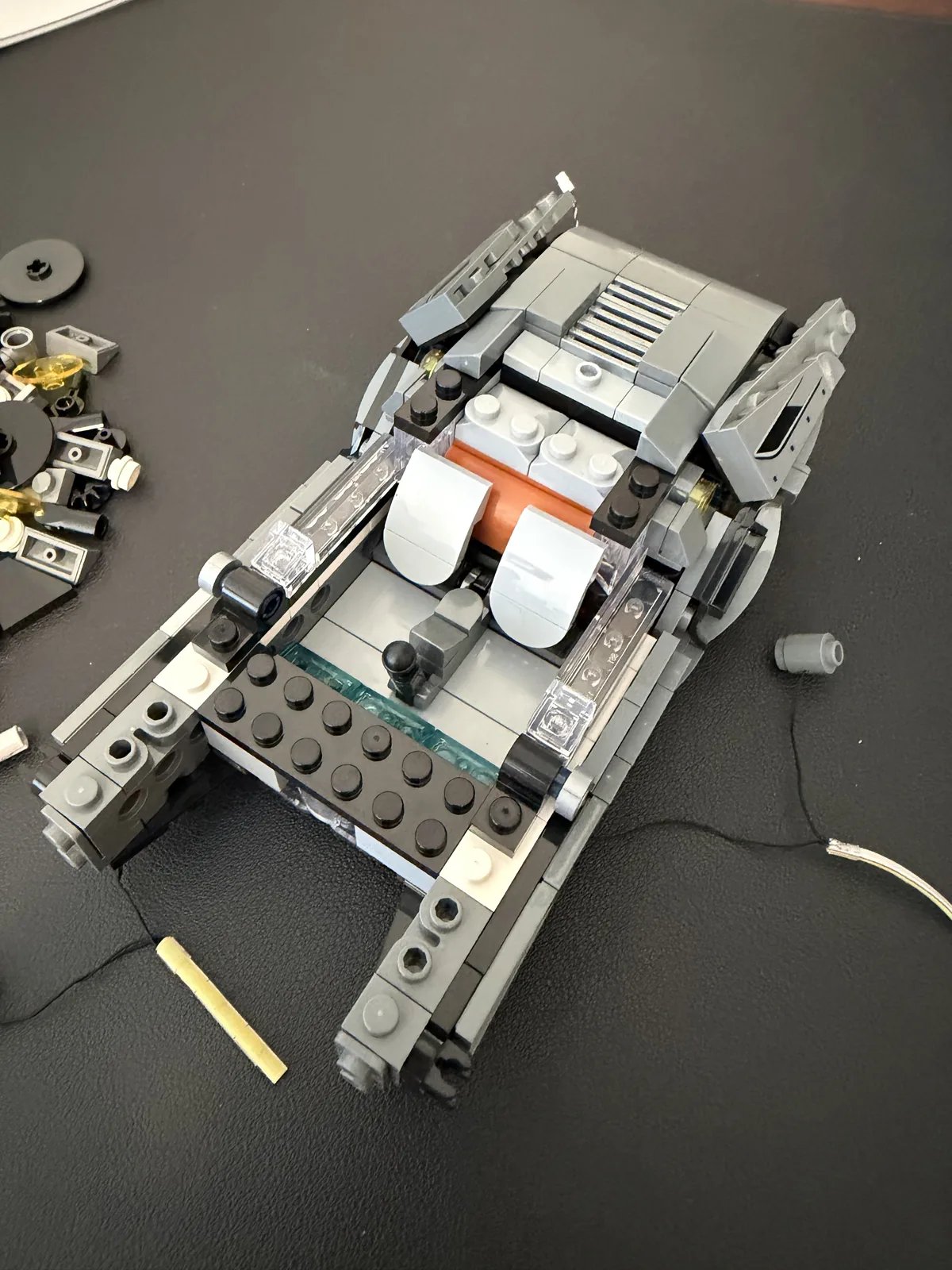 Lumibricks 23001 K's Spinner — stage two body and cockpit assembly