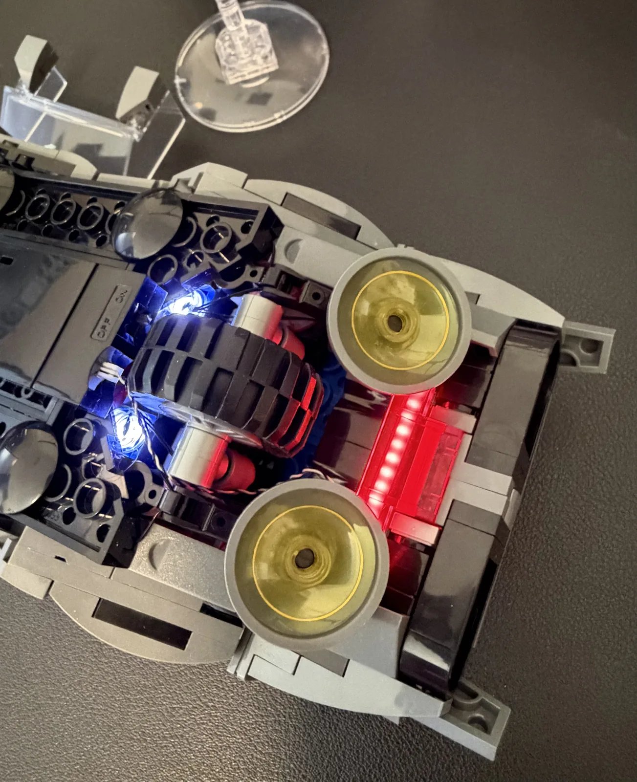 Lumibricks 23001 K's Spinner — underside and rear, battery box detail