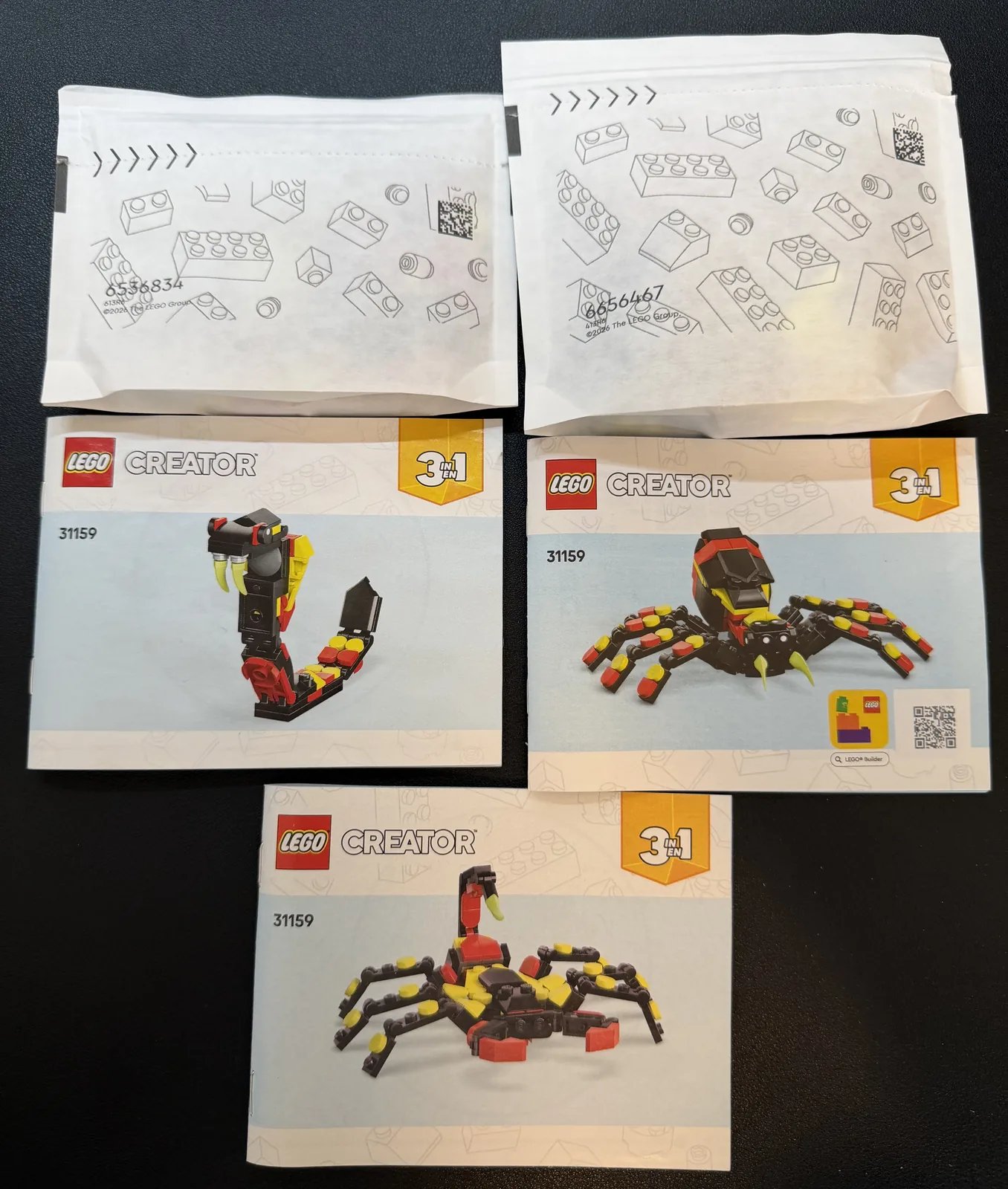 LEGO 31159: Surprising Spider Review — contents