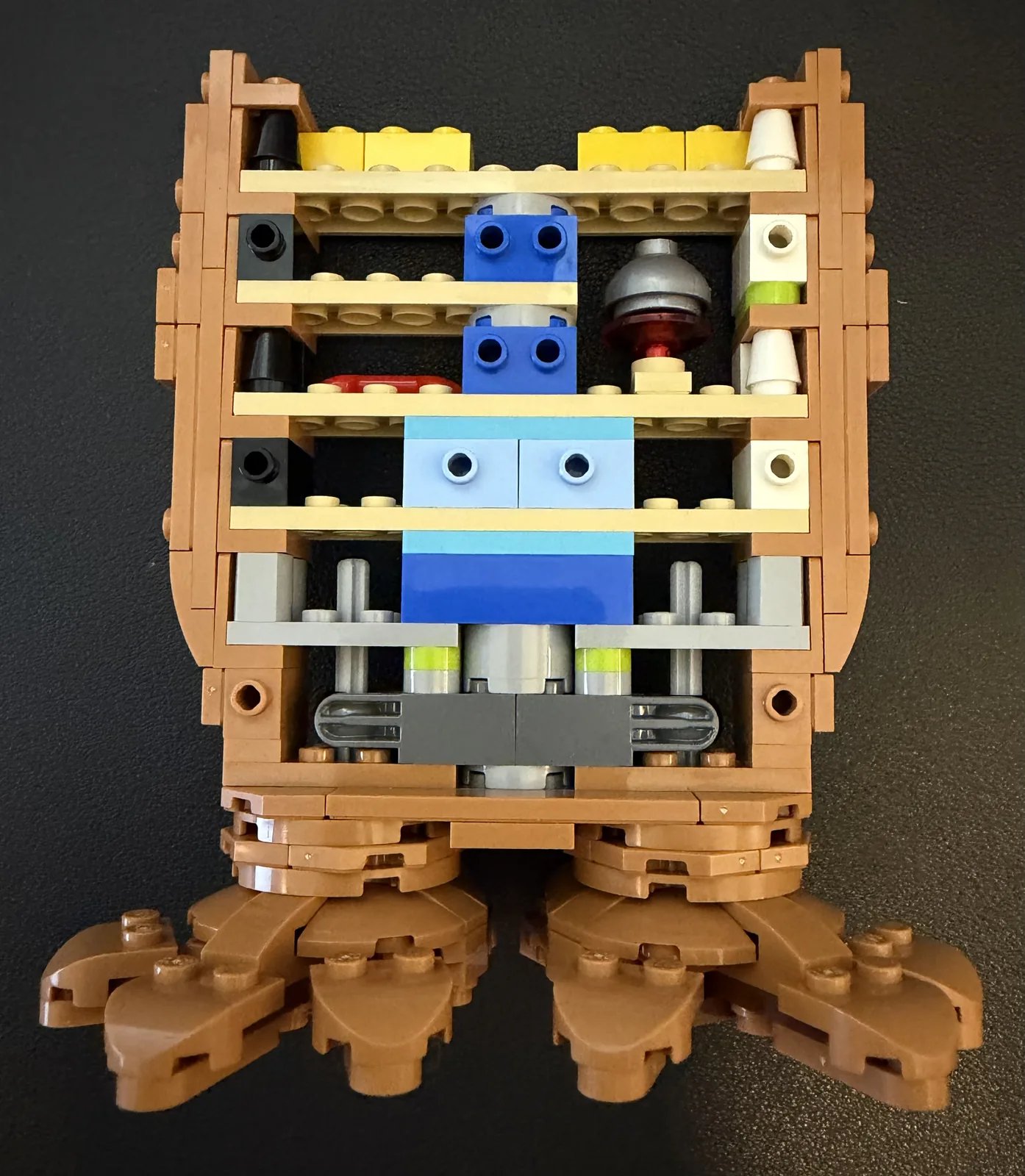LEGO Ideas 21370 E.T. the Extra-Terrestrial — step 2, the internal body structure taking shape
