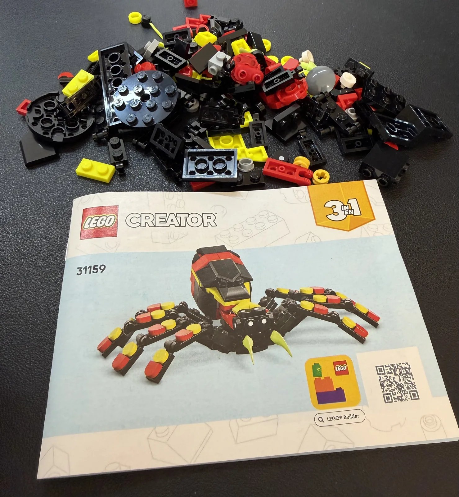 LEGO 31159: Surprising Spider Review — starting