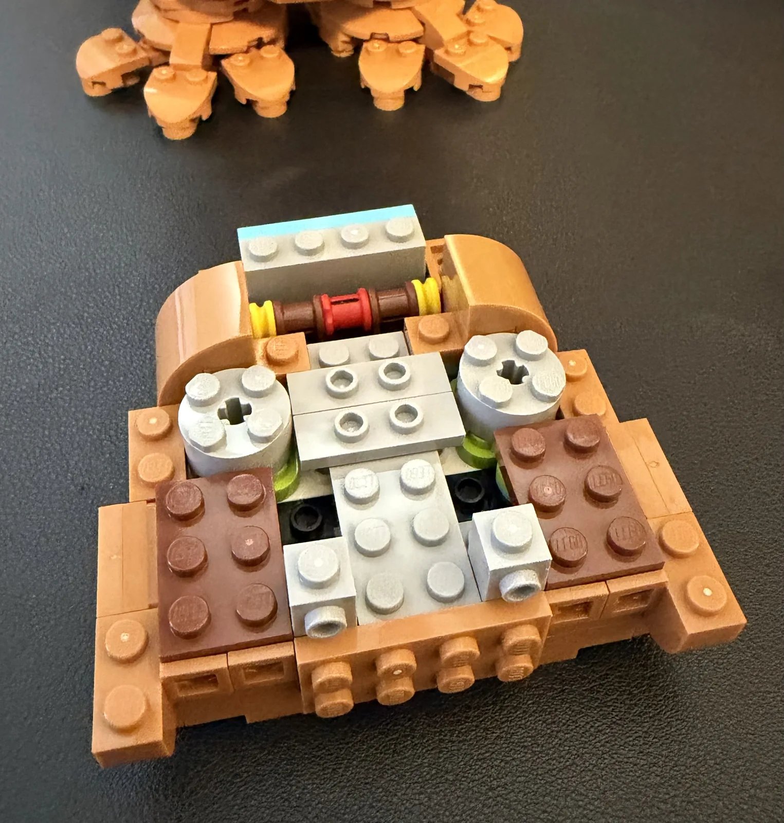 LEGO Ideas 21370 E.T. the Extra-Terrestrial — step 9, building the head