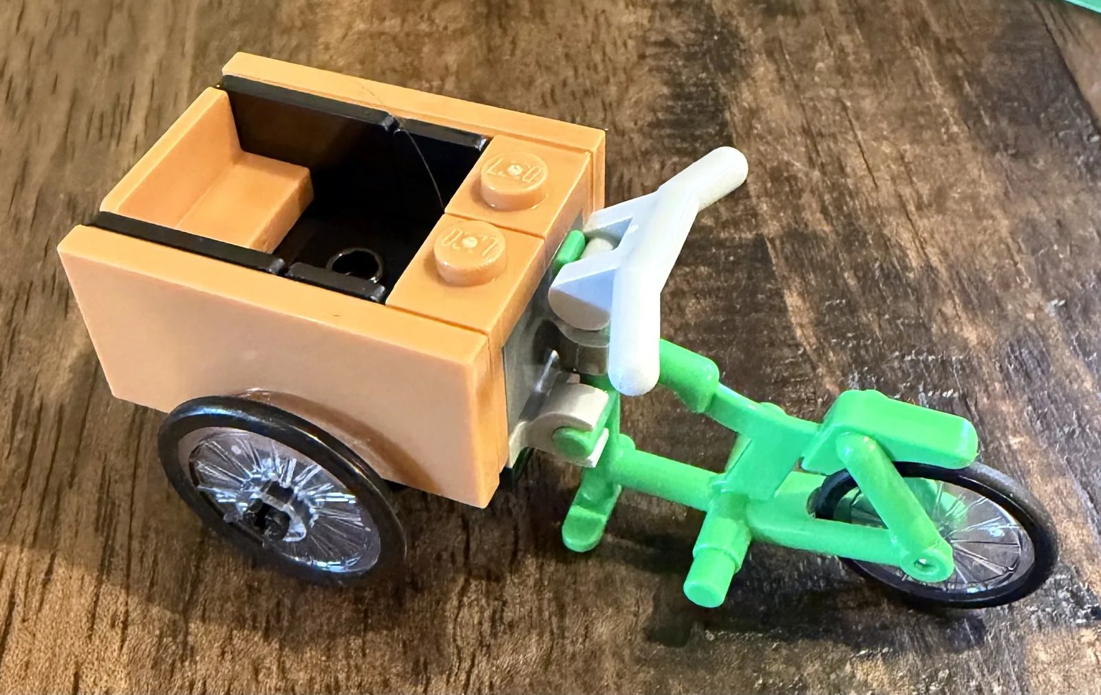 LEGO 10350 Tudor Corner — cat lover's three-wheeled bike