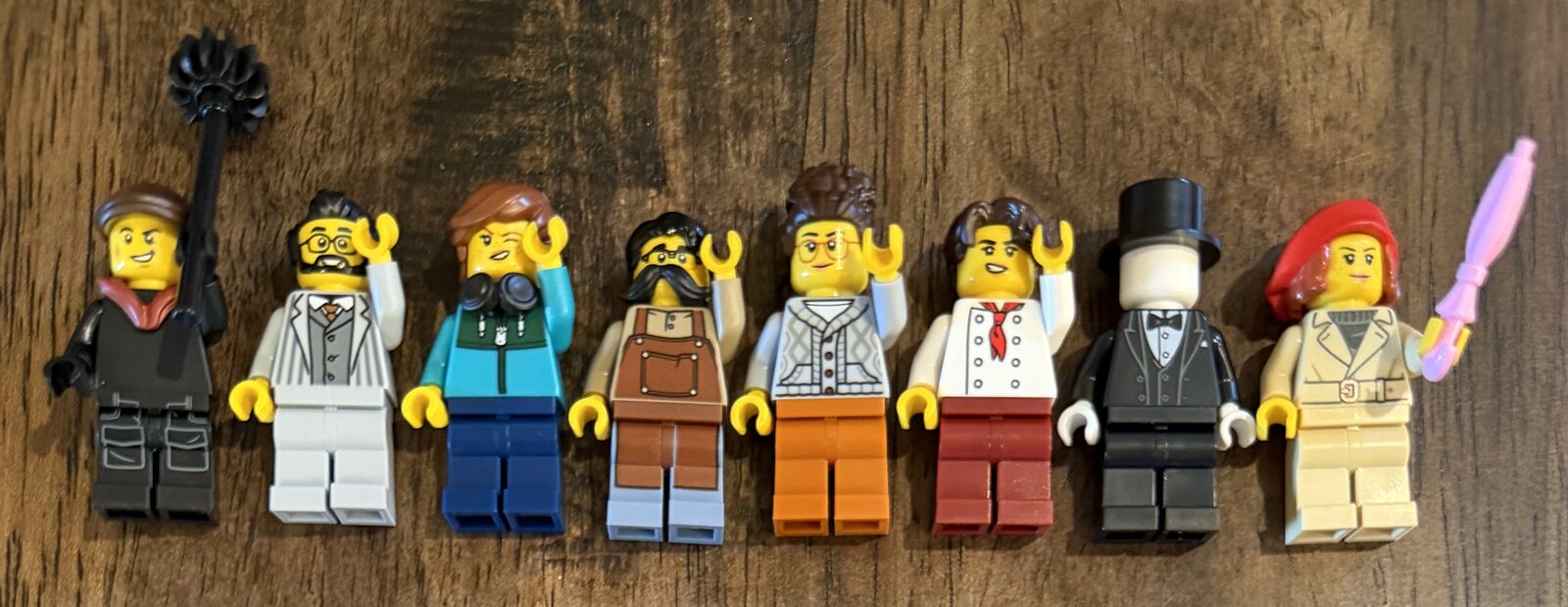 LEGO 10350 Tudor Corner — the eight minifigures