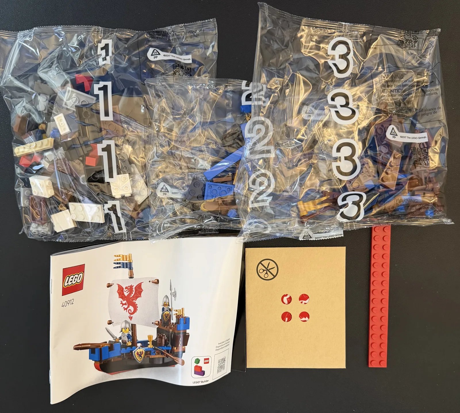 LEGO IDEAS 40912 Sea Serpent — parts and printed sail contents