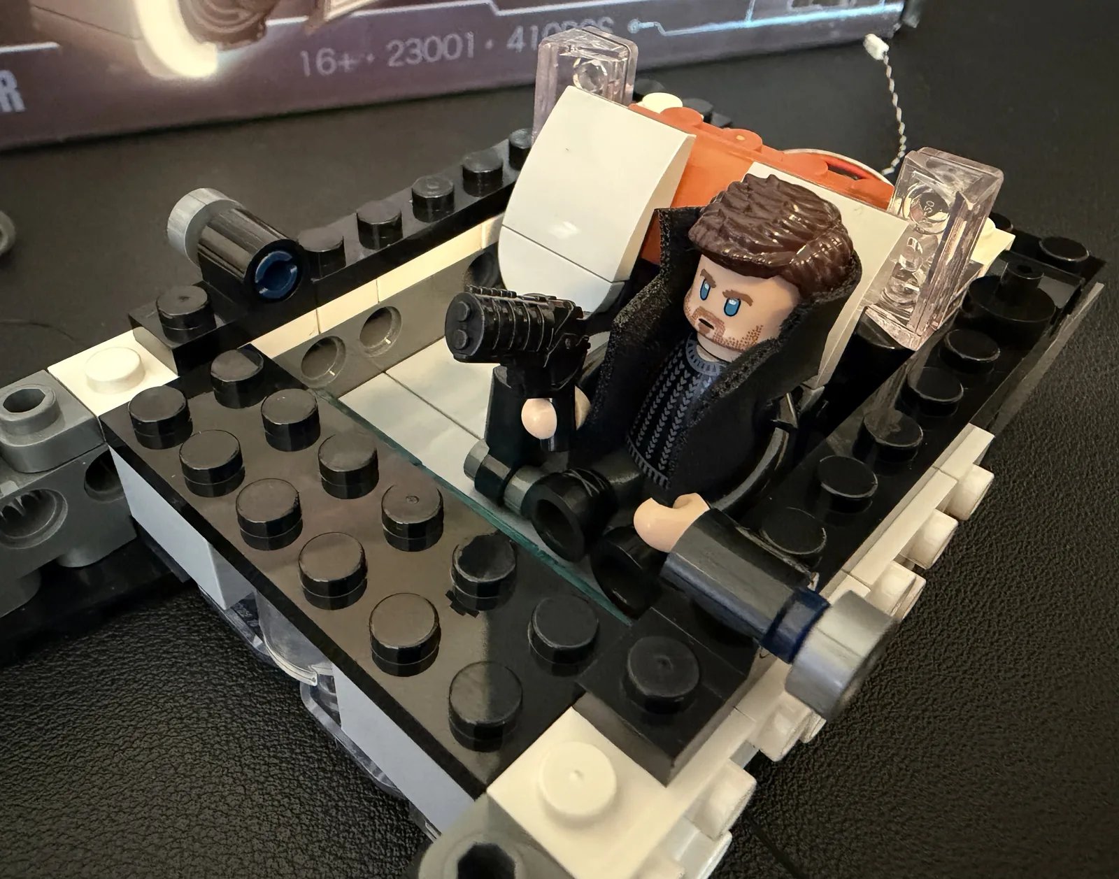 Lumibricks 23001 K's Spinner — stage one chassis underside