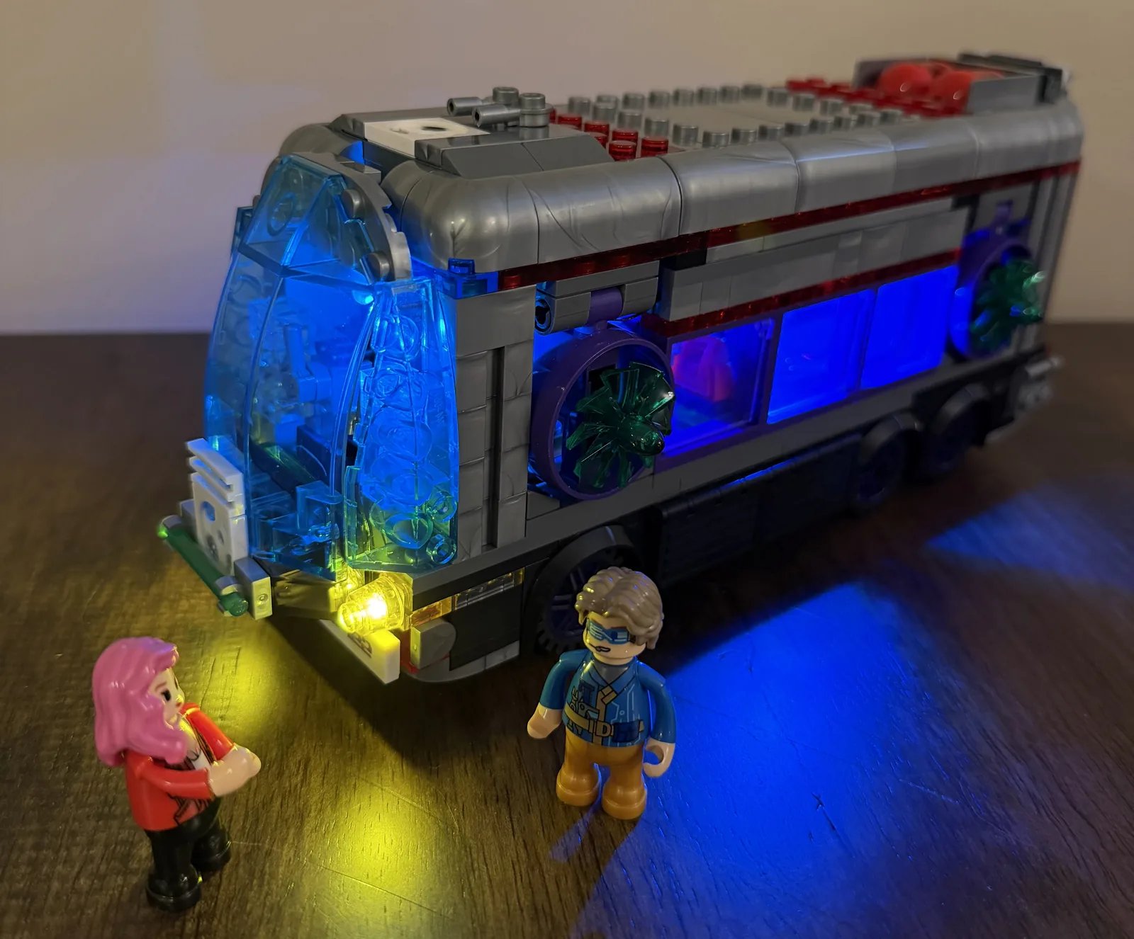 Lumibricks 17003 Future Bus — finished light-up model