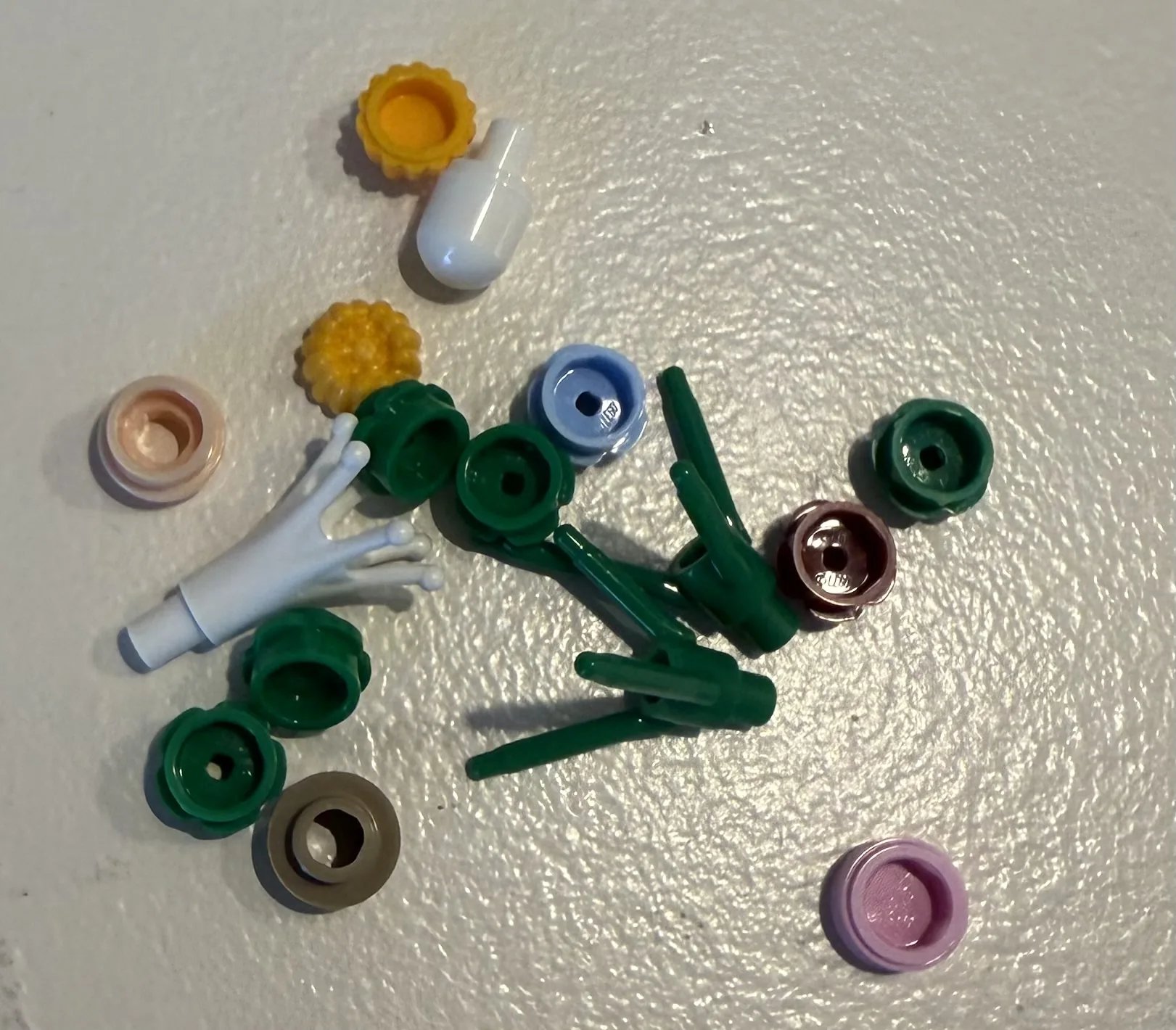 LEGO 40916 Floral Picture Frame — leftover spare parts