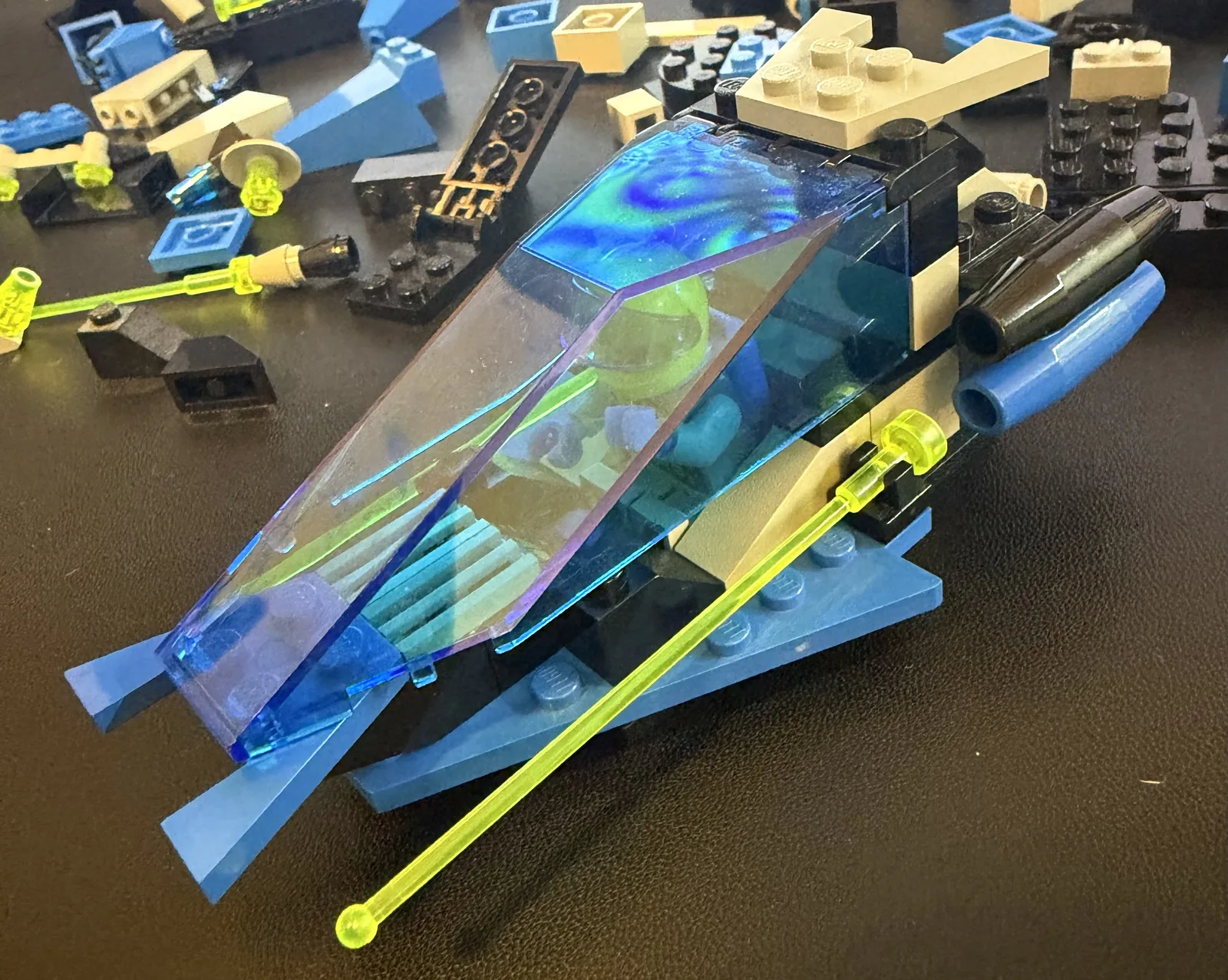 LEGO 1793 Space Station Zenon - the small Unitron spacecraft